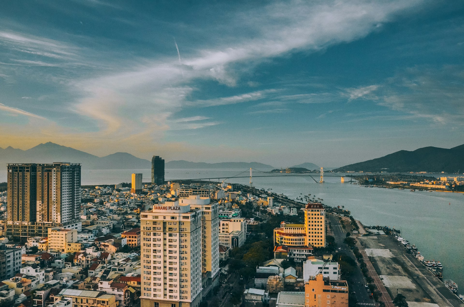 https://relay.horasis.org/wp-content/uploads/2024/02/anh-nguyen-Zj0ICCMaWmk-unsplash-1.jpg